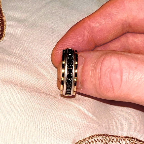 Men's 1 ct. tw. Black Diamond Ring in 10K Yellow Gold & Sterling Silver W/O BOX* - Picture 1 of 5